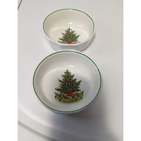 Set Of 2 Pfaltzgraff Christmas Heritage 5.5” Cereal Soup Bowls Christmas Tree - Picture 7 of 12